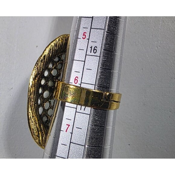 Vtg Adjustable Gold-Tone Oval Ring Faux Turquoise Stone Etched southwest - Picture 4 of 4